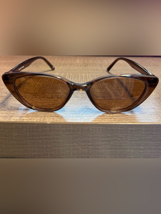 Savage Anchor Boutique Translucent Taupe Cat-Eye Sunglasses main image 11